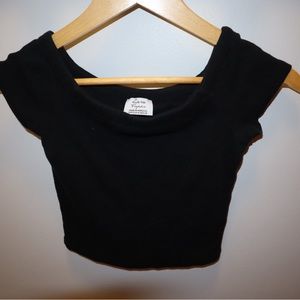 Off the shoulder crop